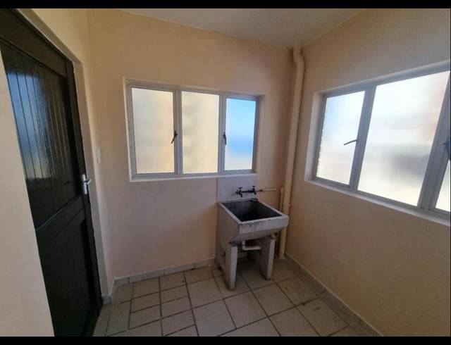 3 BEDROOM APARTMENT FOR SALE IN WARNER BEACH